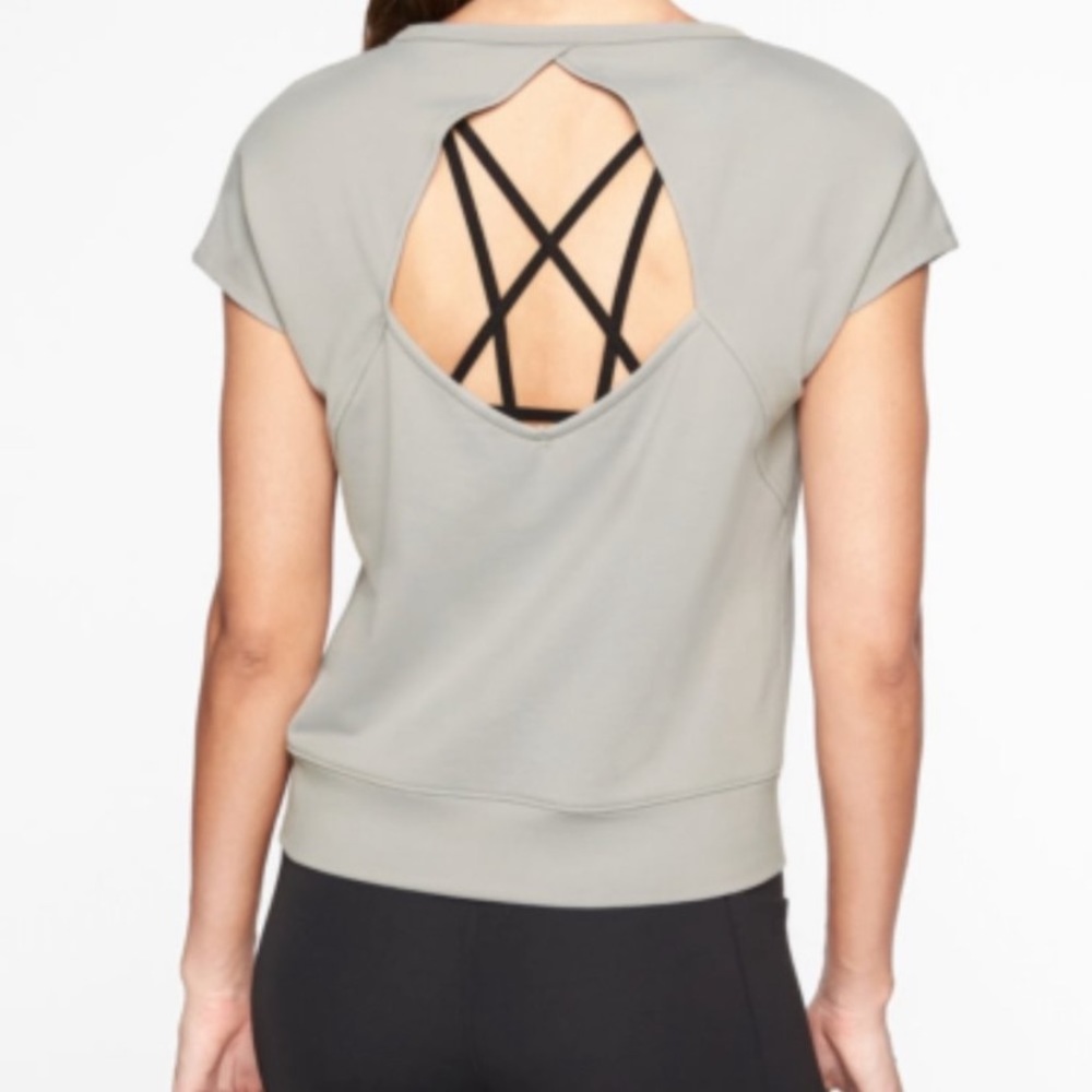 Athleta Be Open Tee in Light Gray Size Medium